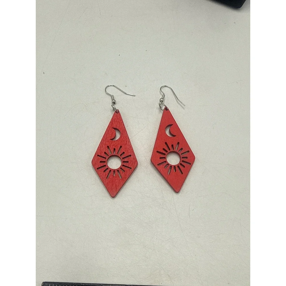 Red Wooden Celestial Sun and Moon Diamond Drop Earrings Boho Dangle Silver Tone